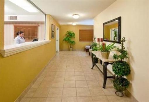 фото отеля Candlewood Suites Chicago-Hoffman Estates