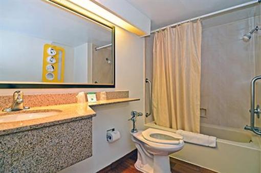 фото отеля Motel 6 Washington D.C.