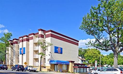 фото отеля Motel 6 Washington D.C.