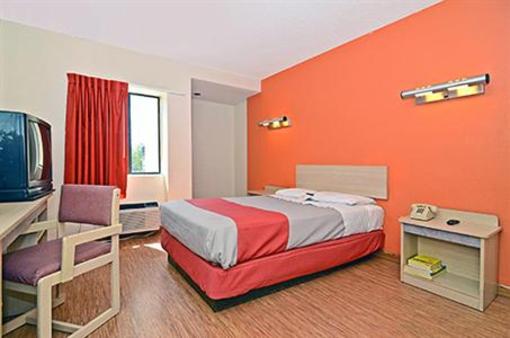 фото отеля Motel 6 Washington D.C.