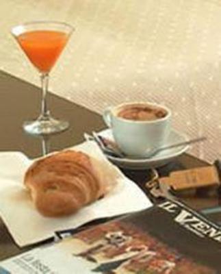 фото отеля Soggiorno Paradiso Bed & Breakfast Naples
