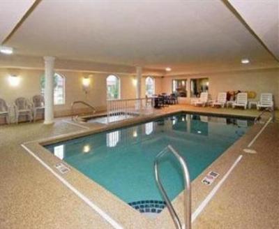 фото отеля Comfort Suites Stevensville