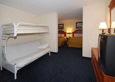 фото отеля Comfort Suites Stevensville