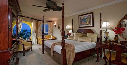 фото отеля Sandals Whitehouse European Village and Spa