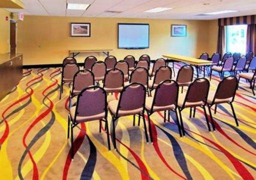 фото отеля Quality Suites Warner Robins Robins AFB