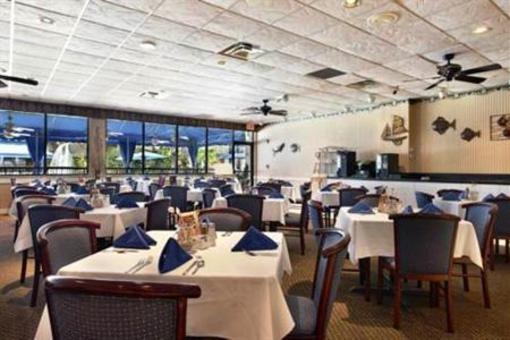 фото отеля Howard Johnson Plaza Altamonte Springs Orlando North