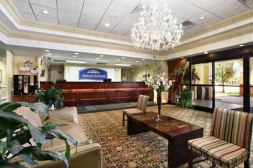 фото отеля Howard Johnson Plaza Altamonte Springs Orlando North