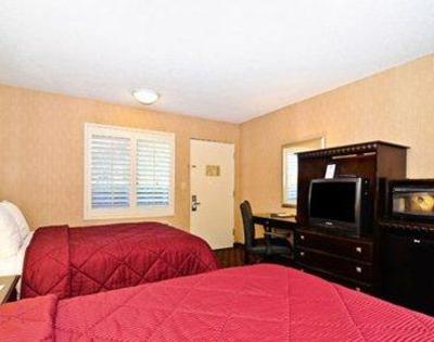 фото отеля Comfort Inn Woodland Hills Los Angeles