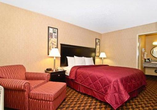 фото отеля Comfort Inn Woodland Hills Los Angeles
