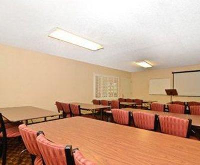 фото отеля Comfort Inn Woodland Hills Los Angeles