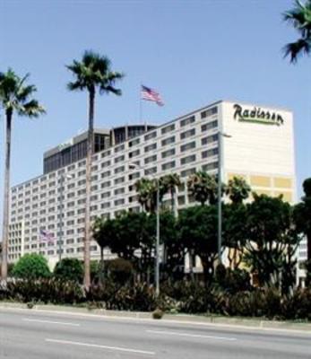 фото отеля Radisson Hotel at Los Angeles Airport