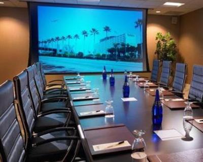 фото отеля Radisson Hotel at Los Angeles Airport