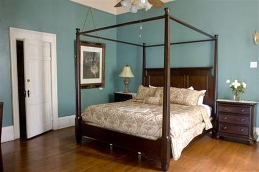 фото отеля Degas House New Orleans