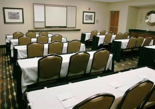 фото отеля Hampton Inn & Suites Savannah Airport