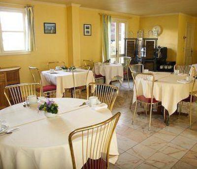 фото отеля Hotel Le Dauphin Arcachon
