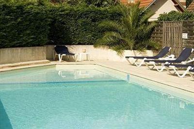 фото отеля Hotel Le Dauphin Arcachon