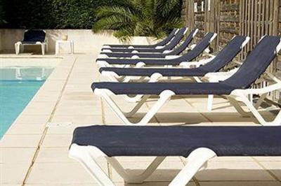 фото отеля Hotel Le Dauphin Arcachon
