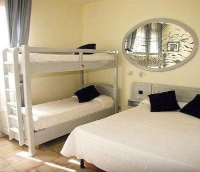 фото отеля Hotel Le Dauphin Arcachon