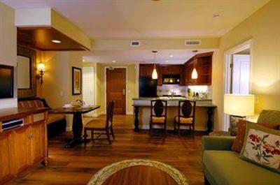 фото отеля Grand Waikikian Suites by Hilton Grand Vacations