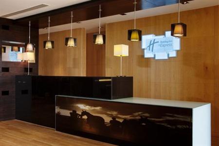фото отеля Holiday Inn Express Downs Epsom