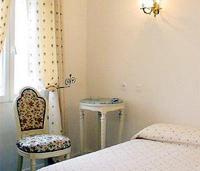 фото отеля Armenonville Hotel