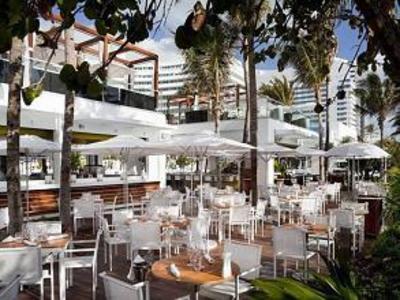 фото отеля Fontainebleau Miami Beach