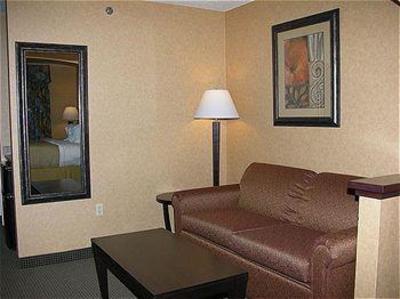 фото отеля Holiday Inn Express & Suites Rolla