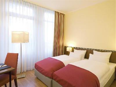 фото отеля NH Muenchen Am Ring Hotel