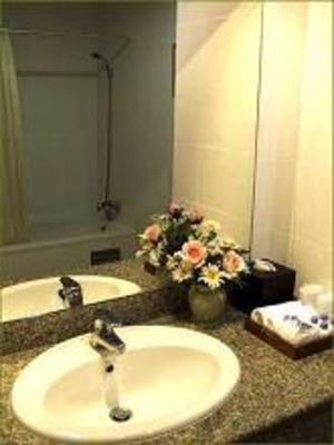 фото отеля Khum Phucome Residence