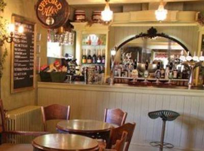 фото отеля The Exeter Arms Hotel Stamford