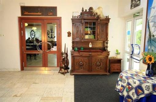 фото отеля Hotel Kapitan Krasne
