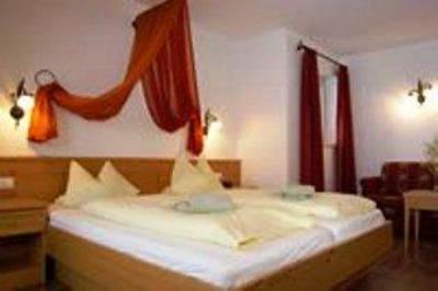 фото отеля Hotel Tyrol Sankt Johann in Tirol