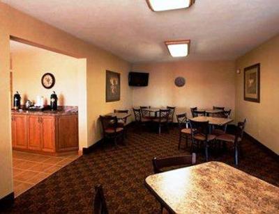 фото отеля Rodeway Inn Cozad