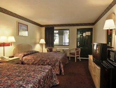 фото отеля Howard Johnson Inn Tallahassee Midway