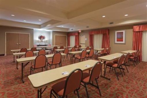 фото отеля Holiday Inn Express Hotel & Suites Winona North
