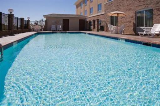 фото отеля Holiday Inn Express Hotel & Suites Winona North