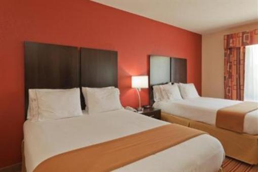 фото отеля Holiday Inn Express Hotel & Suites Winona North