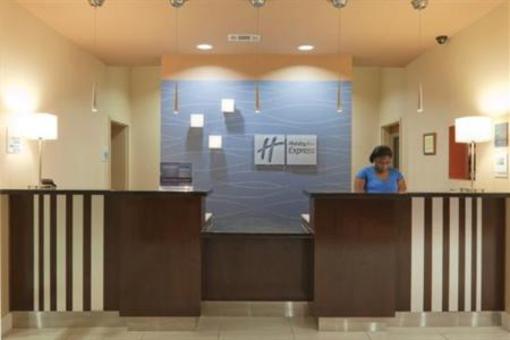 фото отеля Holiday Inn Express Hotel & Suites Winona North