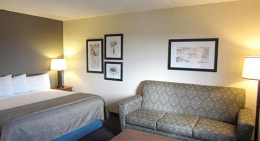 фото отеля AmericInn Lodge & Suites Hutchinson