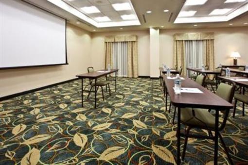 фото отеля Holiday Inn Express Hotel & Suites Perry (Oklahoma)