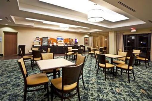 фото отеля Holiday Inn Express Hotel & Suites Perry (Oklahoma)