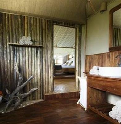 фото отеля Saadani Safari Lodge
