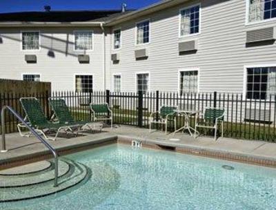 фото отеля Travelodge Inn and Suites Pensacola