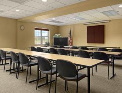 фото отеля Baymont Inn and Suites Milwaukee Grafton