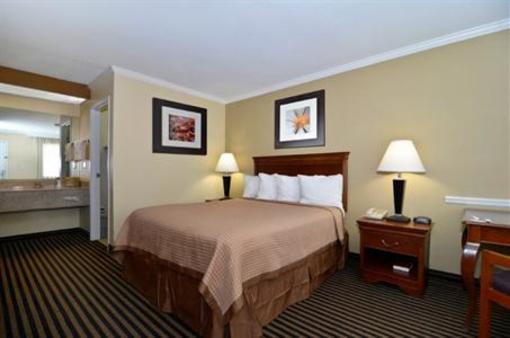 фото отеля BEST WESTERN McKenzie