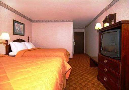фото отеля Quality Inn - Fayetteville