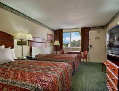 фото отеля Days Inn Camp Springs