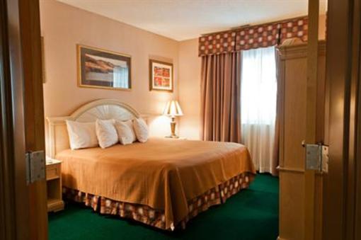 фото отеля BEST WESTERN Circus City Inn