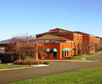 фото отеля Ramada Hall of Fame Canton