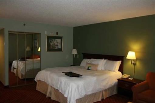 фото отеля Hampton Inn Hillsville